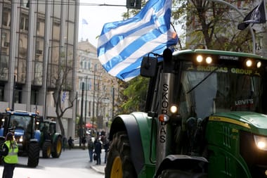Prosecutor implicates two Greek ministers in huge EU farm fraud