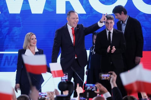 Nationalist Nawrocki wins Polish presidential election