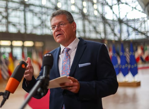 EU, US to discuss tariff offers on Friday